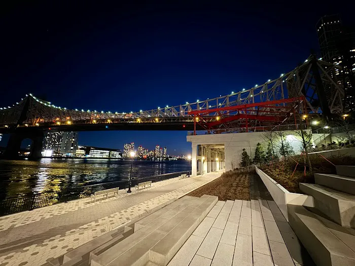 East River Greenway Picture 7