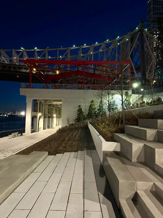 East River Greenway Picture 9