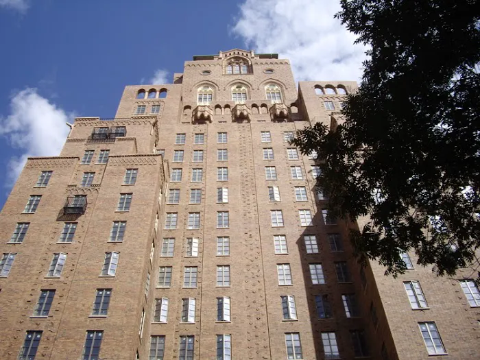 Barbizon Hotel Picture 1