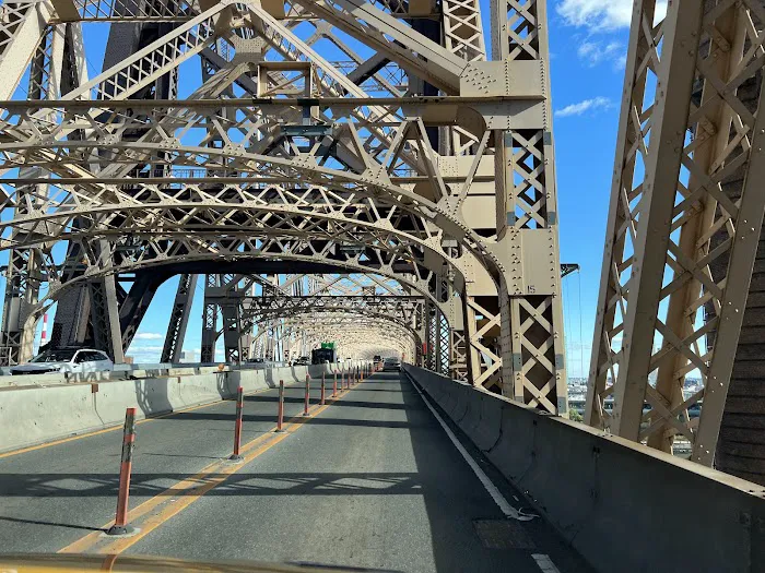 Queensboro Oval Picture 9