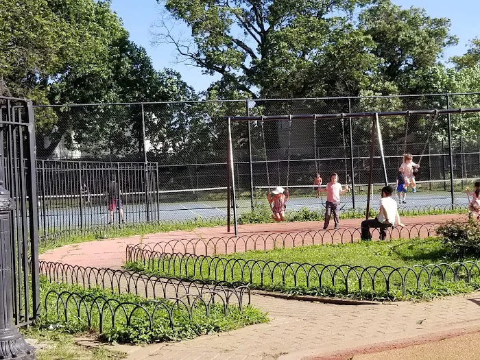 Friends Field Picture 5