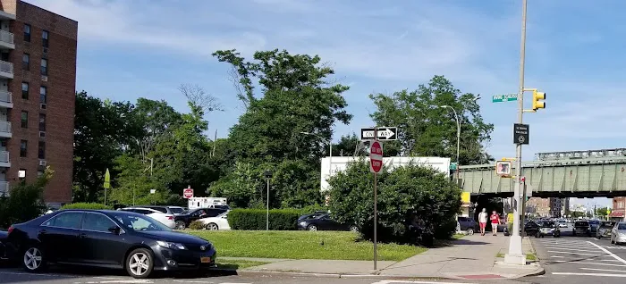 Schloss Triangle Picture 6