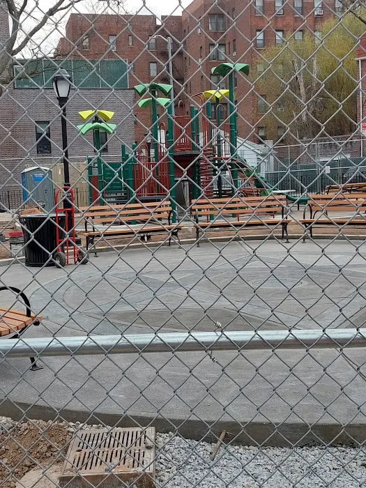 Babi Yar Triangle Playground Picture 5