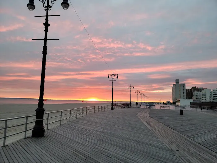 Brighton Beach Picture 2