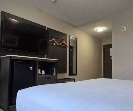 Ramada by Wyndham Brooklyn Empire Blvd