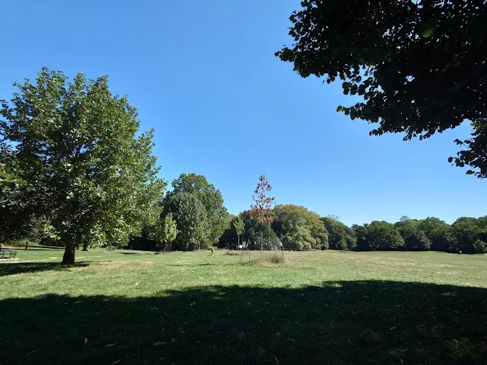 Drummer's Grove Picture 6