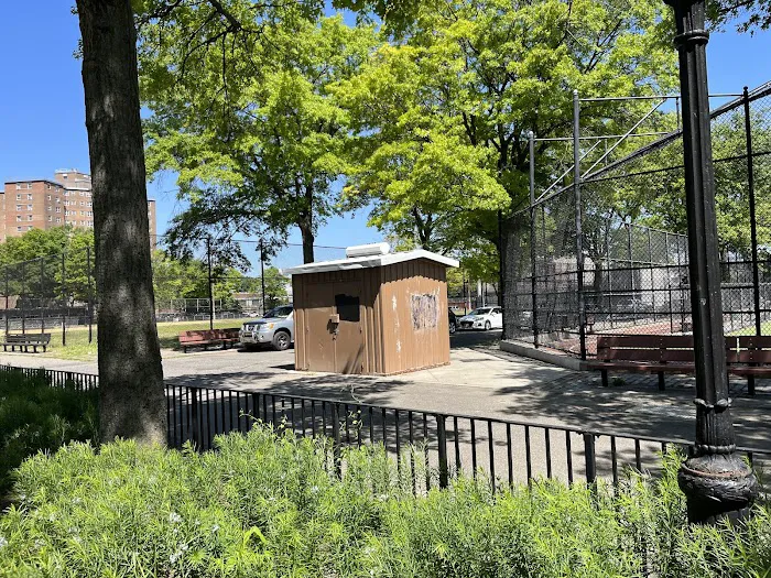 St. John's Park Picture 3