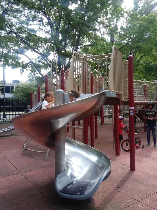 St. John's Park Picture 8