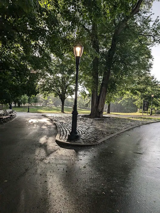Brower Park Picture 4