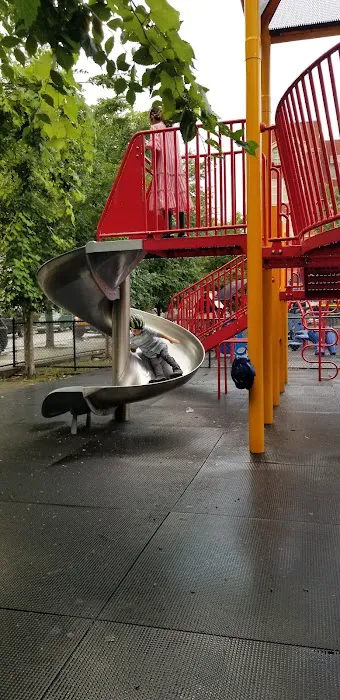 School Park Picture 10