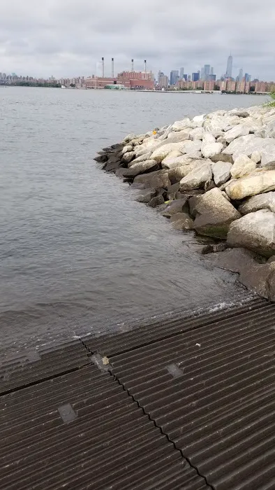 Hunter's Point South Kayak Ramp Picture 3