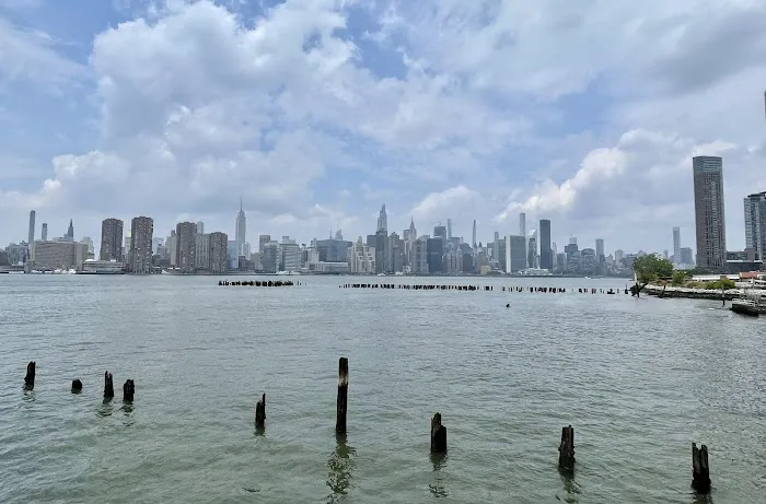 Greenpoint Public Park Picture 9