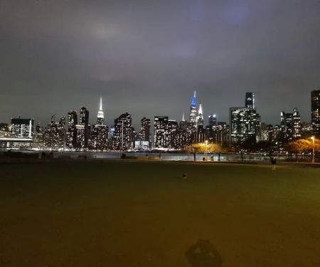 Gantry Plaza State Park - Handball Courts