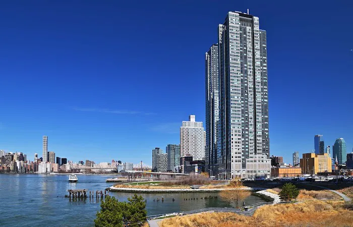 Hunter's Point South Park Extension Picture 7