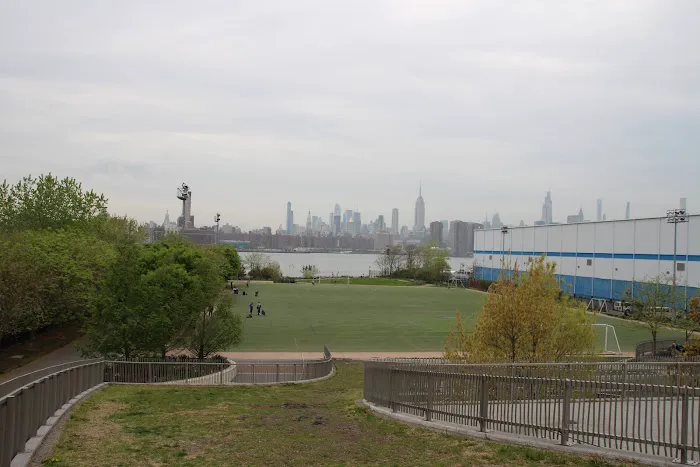 Bushwick Inlet Park Picture 2