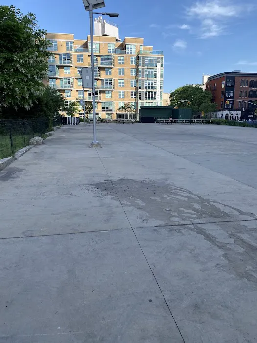 Bushwick Inlet Park Picture 4