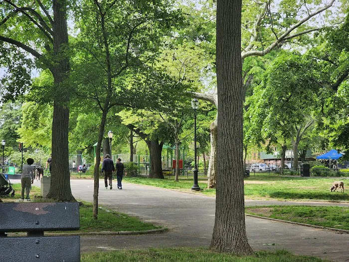 Herbert Von King Park Picture 4