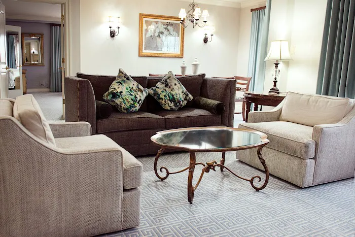 Delamar Greenwich Harbor Picture 7