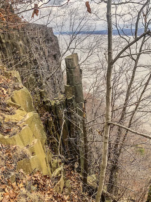 Rock Scramble Trail Head Picture 8