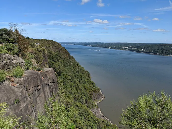 Palisades Interstate Park Trail Picture 3
