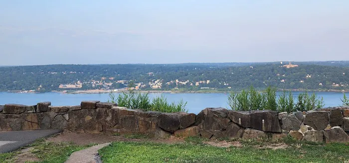 Lookout place Picture 7