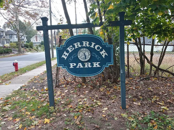 Herrick Park Picture 8