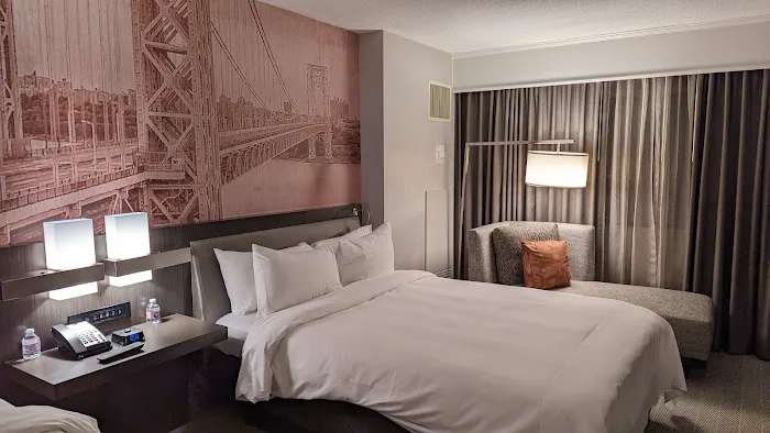 Teaneck Marriott at Glenpointe Picture 2