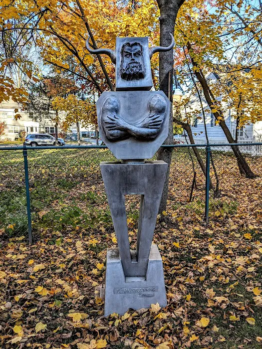 The Erika and David Boyd Sculpture Garden Picture 5