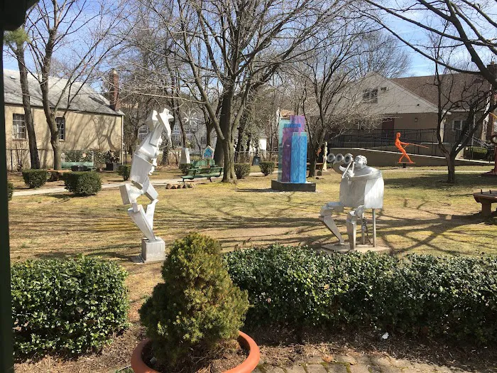 The Erika and David Boyd Sculpture Garden Picture 6