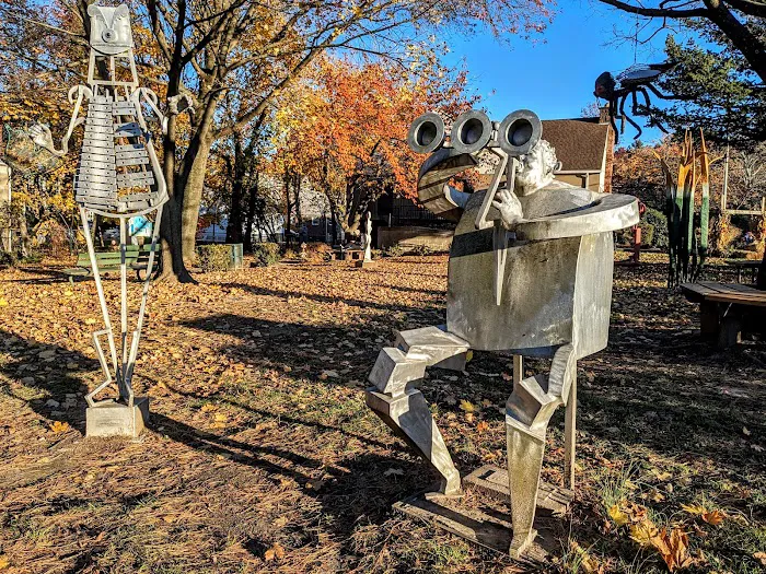 The Erika and David Boyd Sculpture Garden Picture 2