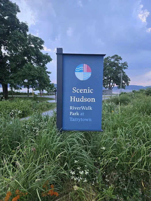 Scenic Hudson RiverWalk Park at Tarrytown Picture 6
