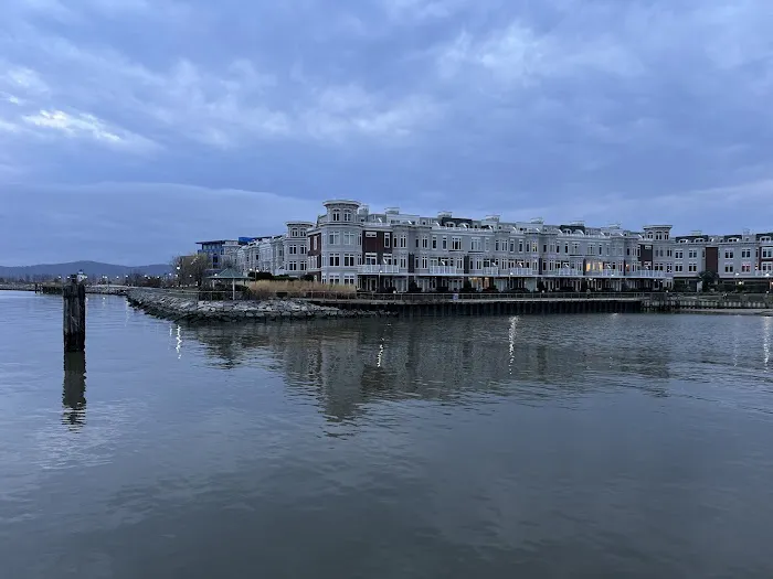 Horan's Landing Picture 9