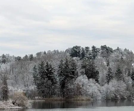 Tarrytown Lakes Park
