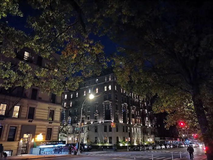 477 Central Avenue Park West Picture 3