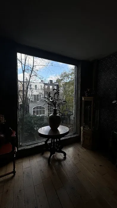 NYC Townhouse Apartment Picture 1