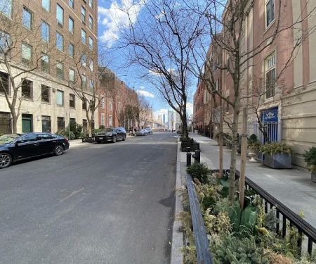 Sutton Place Park North