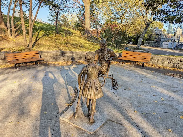 FDR Hope Memorial Picture 9
