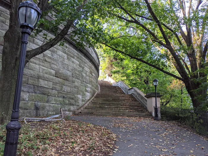 St. Clair Stairs Picture 10