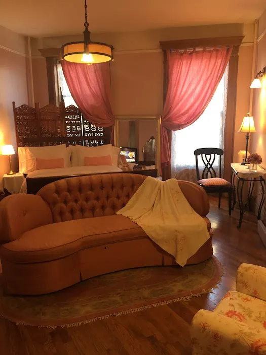 Harlem Grand Picture 3