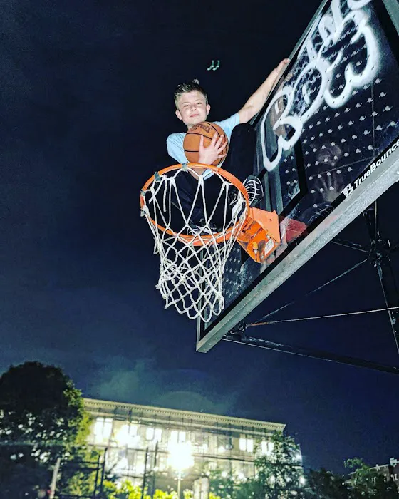 Roman Zelenchuk’s Basketball Court Picture 2