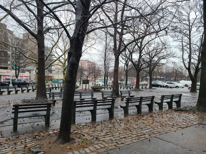 Bealin Square Picture 2