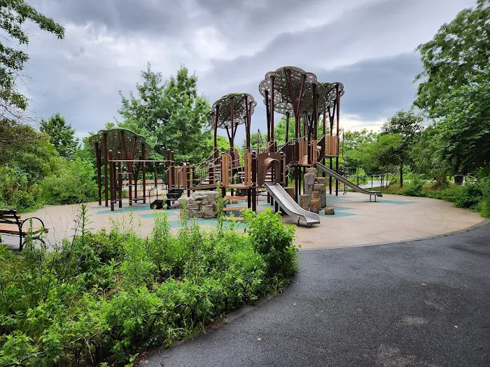 Gravesend Park Picture 8