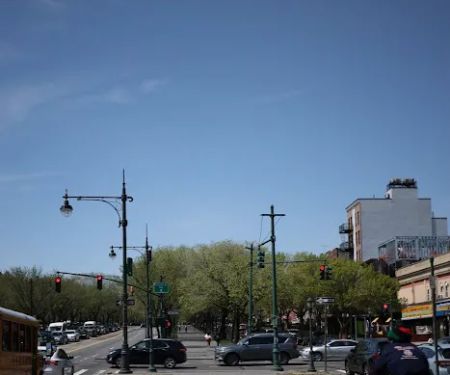 Eastern Parkway Promenade