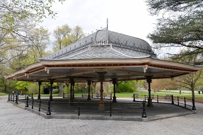 Concert Grove Pavilion Picture 10