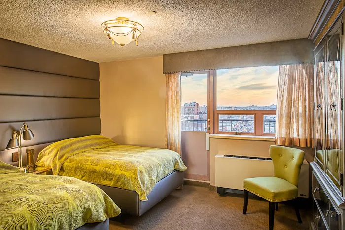 Avenue Plaza Hotel Picture 8