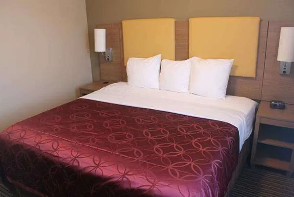 Days Inn by Wyndham Brooklyn Borough Park Picture 2