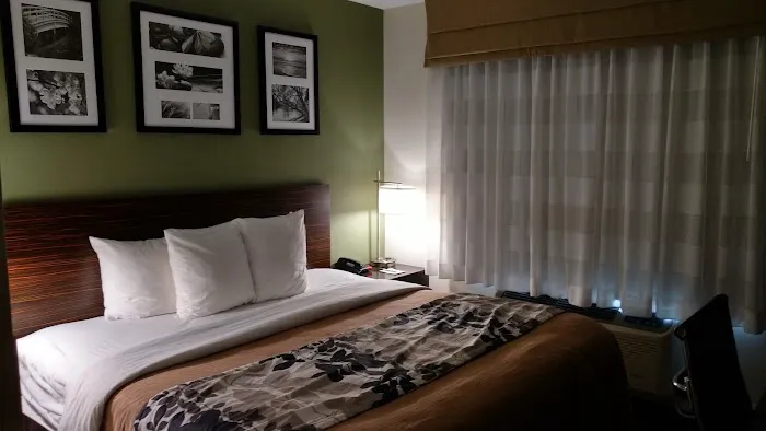 Days Inn by Wyndham Brooklyn Borough Park Picture 3