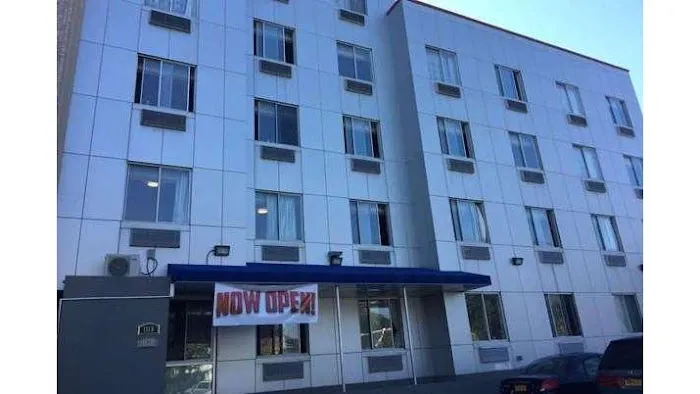 Days Inn by Wyndham Brooklyn Borough Park Picture 1