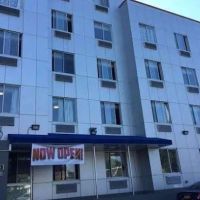 Days Inn by Wyndham Brooklyn Borough Park ico
