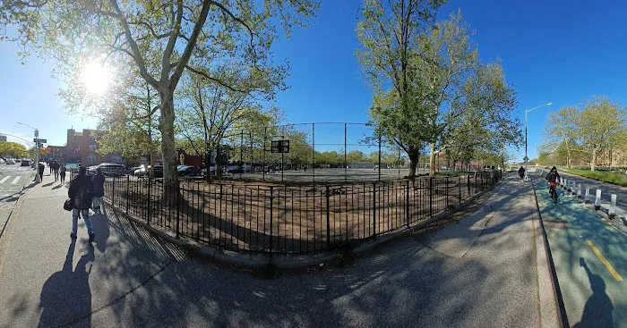 Greenwood Dog Run Picture 4